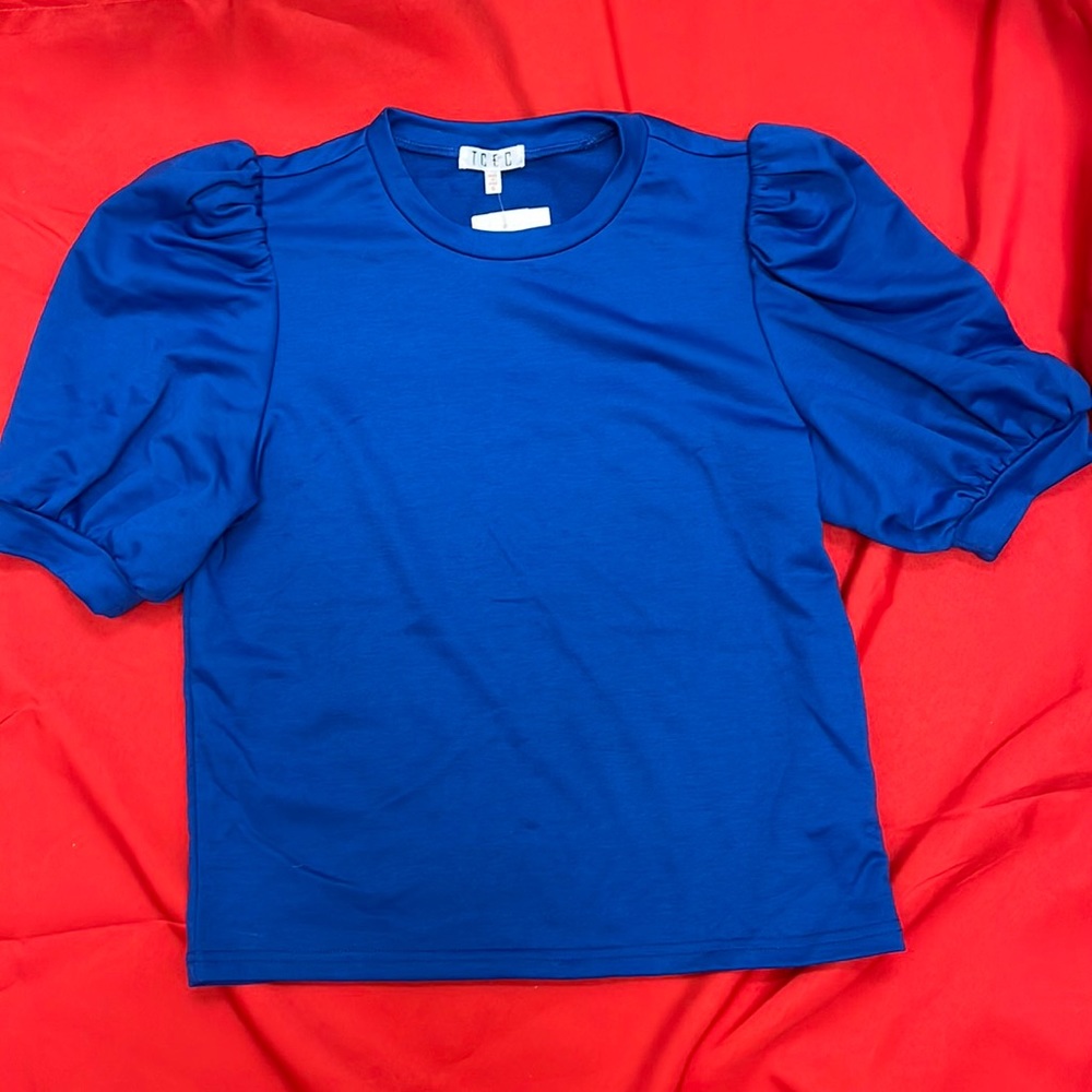 Simple blue Top